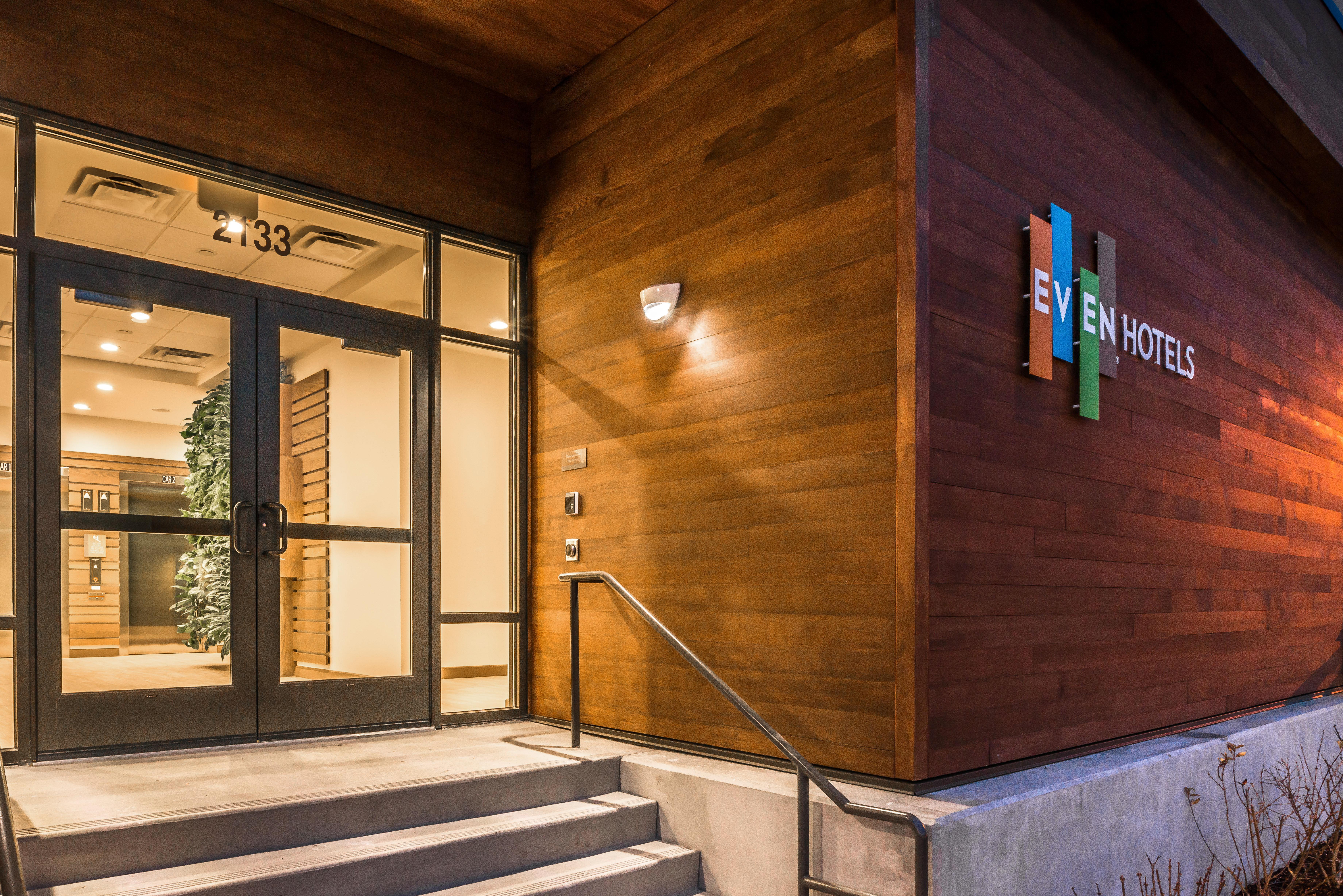 Even Hotel Eugene By Ihg Exterior photo